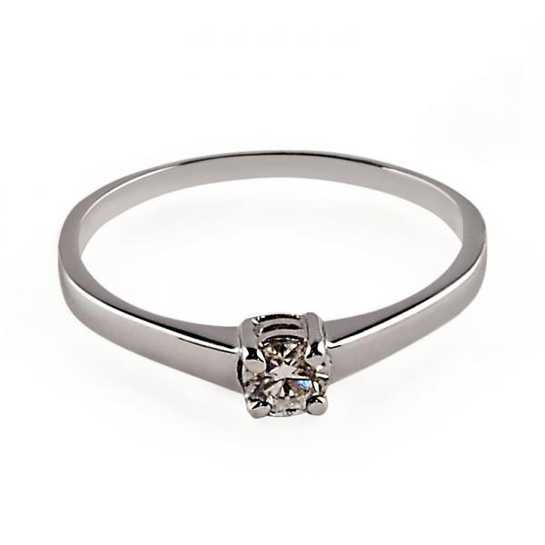 14 karátos fehér arany brill gyűrű. Tisztasága és színe a nemzetközi besorolás szerint: vs,g, nagysága 0,07ct.