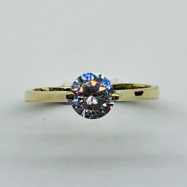 14 karátos sárga arany cirkónia köves gyűrű. A gyűrű súlya 2,0gr.