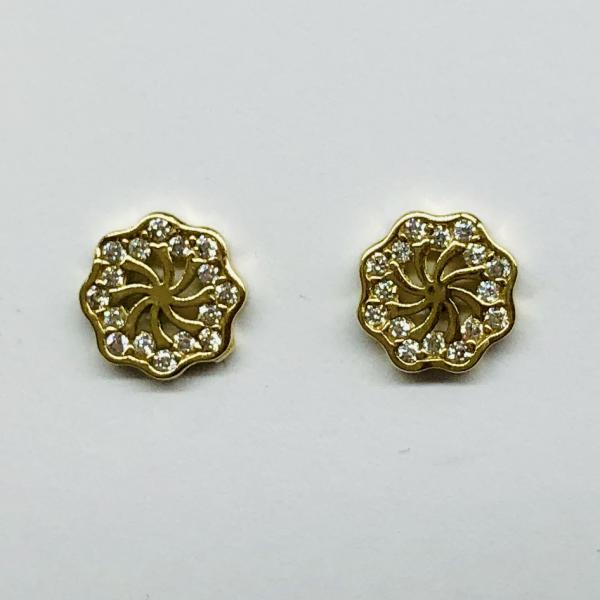 14 karátos sárga arany cirkónia köves fülbevaló. A fülbevaló súlya 1,3gr.