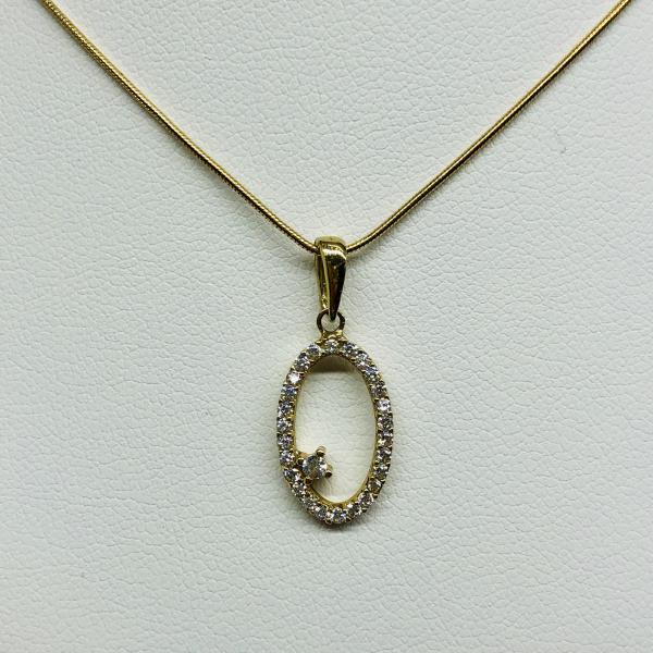 14 karátos sárga arany cirkónia köves medál. A medál súlya 0,8gr.