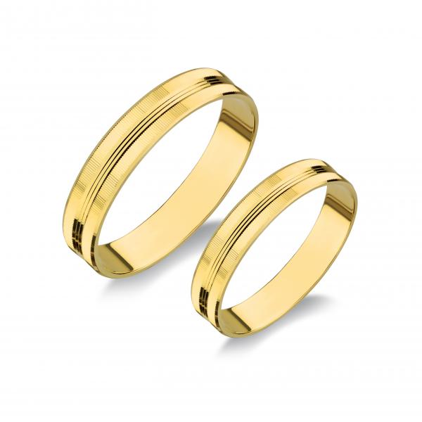 Csak sárga. Felülete matt és fényesre gépi vésett. A gyűrű kívül-belül sima.