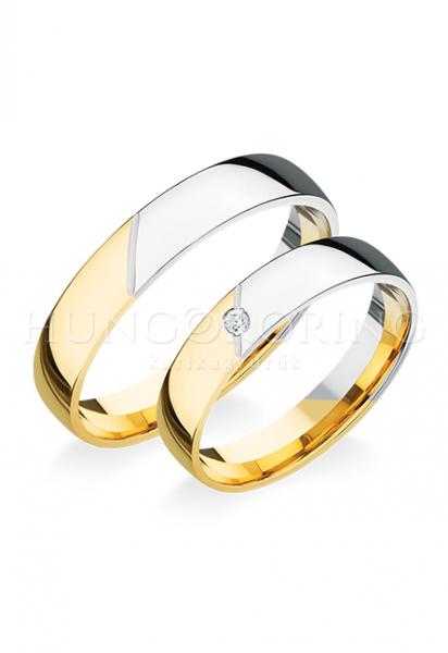 Különleges öntési eljárással, forrasztás nélkül készül! Választható egy színből: fehér, sárga, vörös, vagy ezekből tetszés szerint két szín. Felülete matt vagy fényes. Gépi vésett. Tetszés szerinti kövezéssel (cirkónia vagy brill). Kívül, belül finoman hajlított (domború). A gyűrűk szélessége 4 mm.
Átlag súly (egy párra értendő) 7,6 gr.
