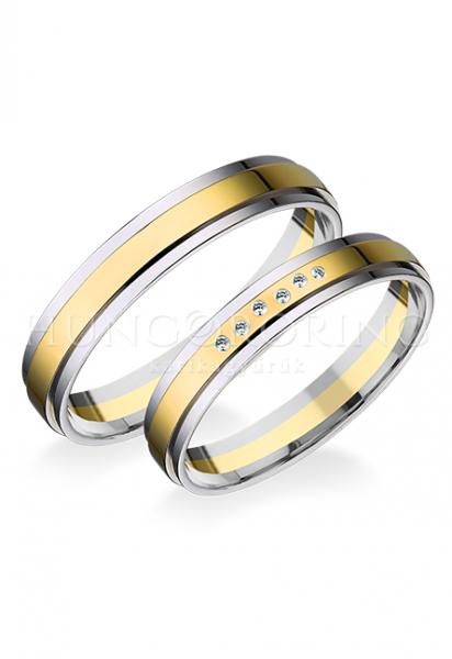 Különleges öntési eljárással, forrasztás nélkül készül! Választható egy színből: fehér, sárga, vörös, vagy ezekből tetszés szerint két szín. Felülete matt. Tetszés szerinti kövezéssel (cirkónia vagy brill). Belül finoman hajlított (domború).
Átlag súly (egy párra értendő) 7,1 gr.